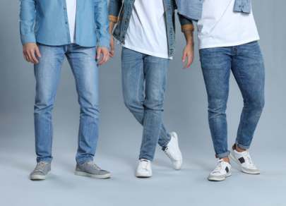 Mens Blue Jeans with 40% discount